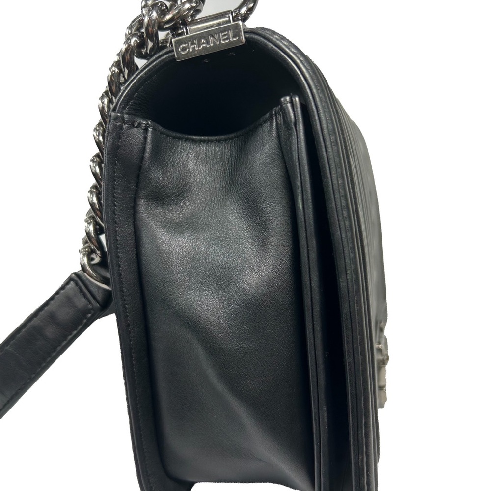 Chanel Chevron Boy Bag - Picture 9 of 13